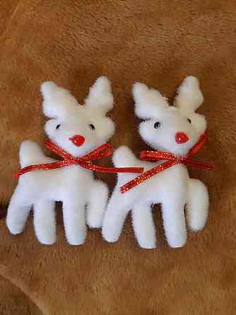 Прикраси для ялинки Олені 2 штуки 7 на 11 см біло-червоний Київ