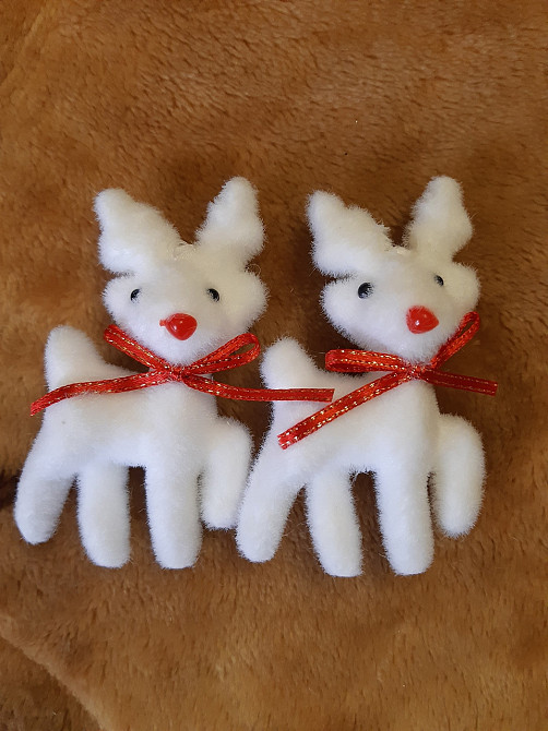 Прикраси для ялинки Олені 2 штуки 7 на 11 см біло-червоний Київ - фото 1