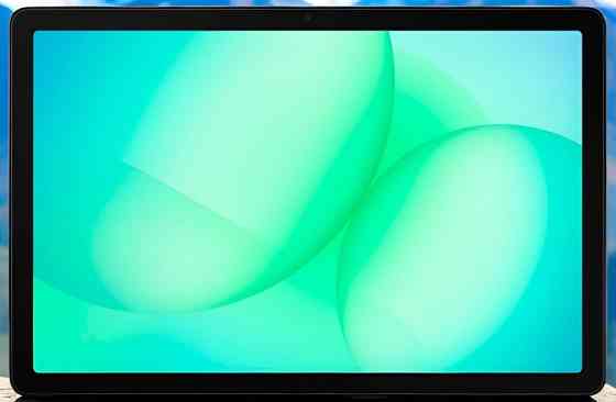 Планшет игровой с большим аккумулятором с чехлом. Киев