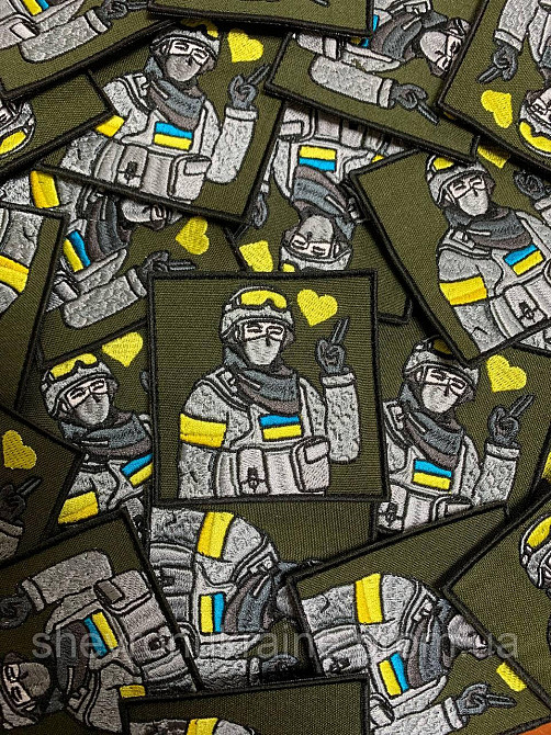 Шеврон Военный с сердечком (Форма квадрат. На липучке) Размер 8x8см Киев - изображение 4