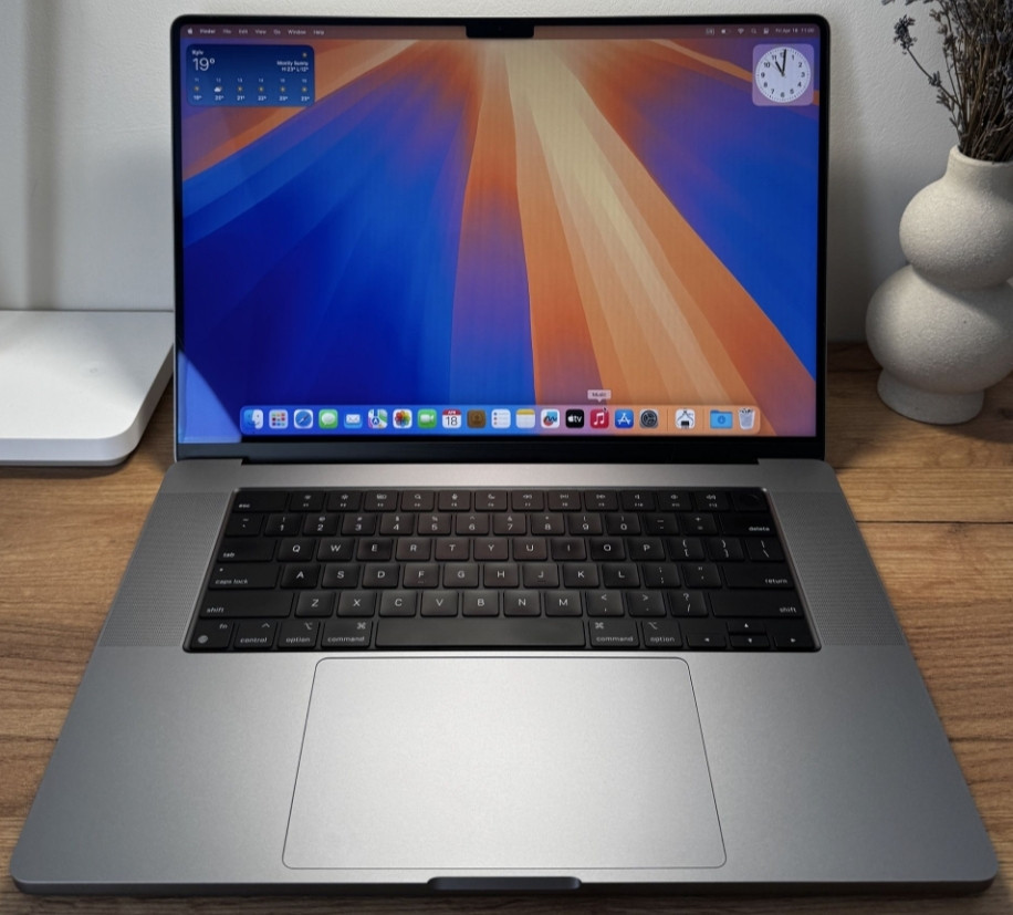 Ноутбук Apple MacBook Pro 16 2021 16-Core GPU M1 Pro 16Gb 512Gb Space Gray Київ - фото 8