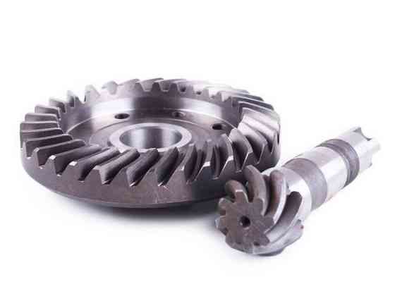 Головна пара переднього моста (шестерні конічні: провідна Z-31 + відома Z-8) Джинма404 Мукачево