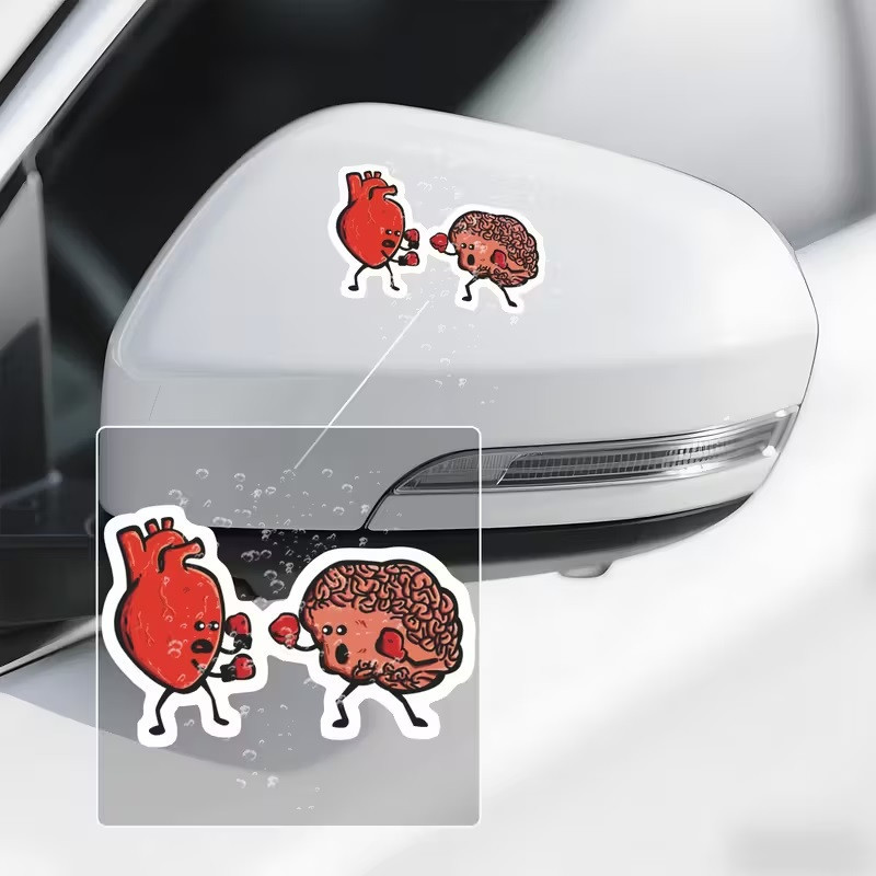 Стикер «Сердце против мозга» – прикольная водостойкая наклейка для авто, ноутбука, бутылки Киев - изображение 1
