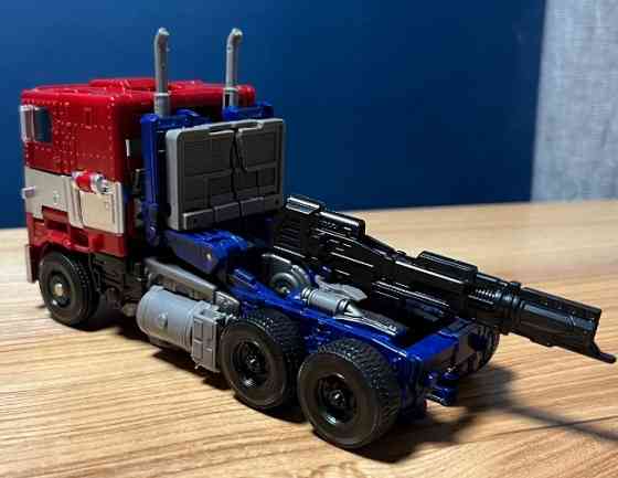 Оптімус Прайм, трансформери. Киев