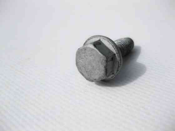 Mercedes-Benz  N000000007953 Болт із шестигранною головкою M8X25 C-Class W205 E-Class W213 C238 GLC C253 GLC X253 Одесса