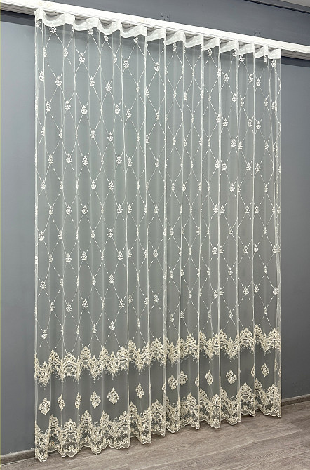 Тюль VR-Textil 1847т Фатин с вышивкой и люрексом Молочный с золотистым 300х270 см (40-201) Киев - изображение 3