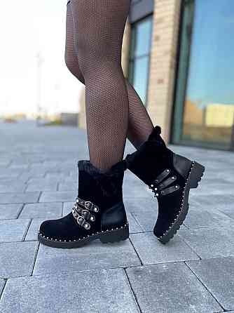 Унты женские M.KRAFT черные натуральная замша зима высота 15см обхват 28см подошва 2/3см размер Коломыя