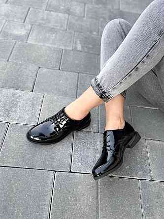 Виконт Туфлі жіночі VIKONT 70-47-42 чорні (весна-осінь, шкіра лакована) (4796) Коломия