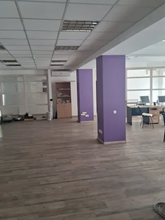 Продам офіс 475м, open-space та кілька кабинетів. Ремонт, меблі, скляні перегородки, 2 поверх, свій вхід з охороною, своя парковка Дніпро - фото 4