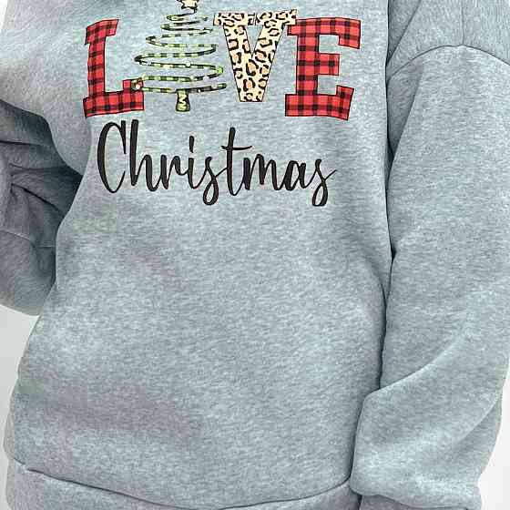 Женский свитшот с праздничным принтом 