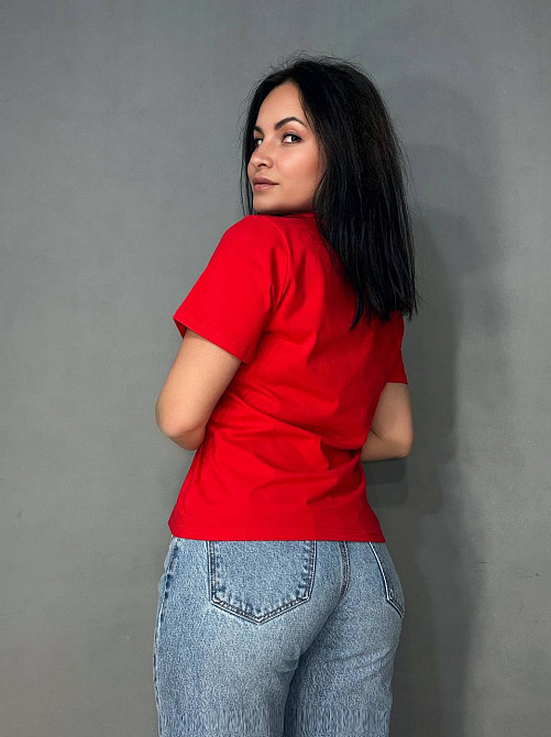 Футболка жіноча A-N 30103 базова з вишивкою La Poésie Paris однотонна, червоний, one size Київ - фото 5