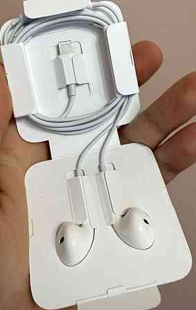 Earpods with lightning оригінал. Киев