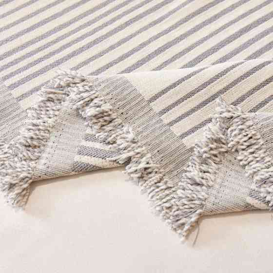 Плед покрывало для дивана и кровати,чехол накидка для мягкой мебели 180х230 см,бело-серый с узором Каменец-Подольский