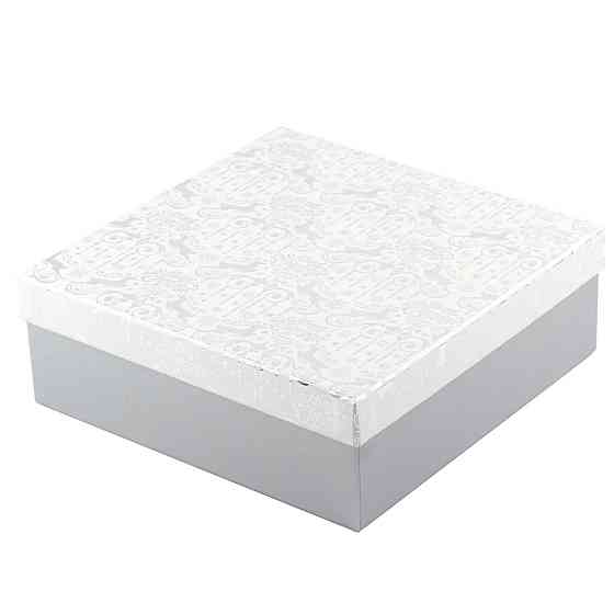 Коробка подарункова "Silver" 22 х 22 х 8 см Рівне