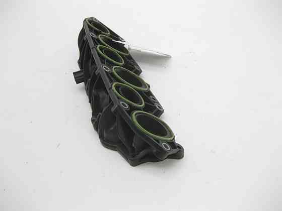 VAG  059129800G Проміжний фланець/повітропровід між правою головкою двигуна та впускним колектором Одеса