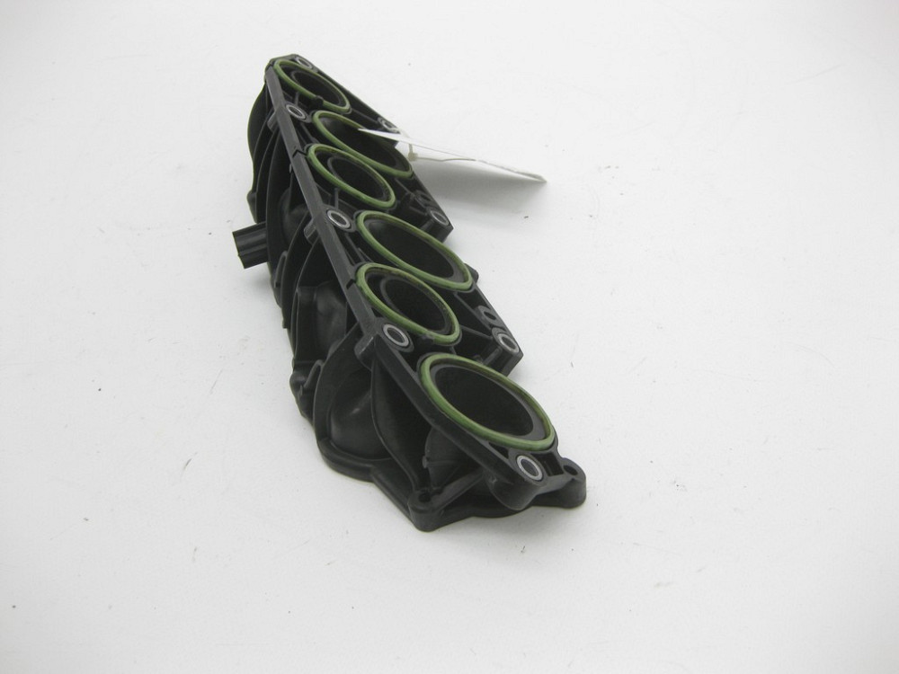 VAG  059129800G Проміжний фланець/повітропровід між правою головкою двигуна та впускним колектором Одеса - фото 4