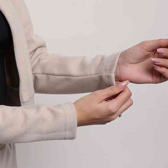 Женский повседневный костюм бежевый. Костюм женский Pobedov Twin бежевый. Киев