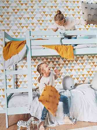 Шпалери флізелінові дитячі Caselio Our Planet геометричні фігури, трикутники жовті білі сірі блакитні Київ