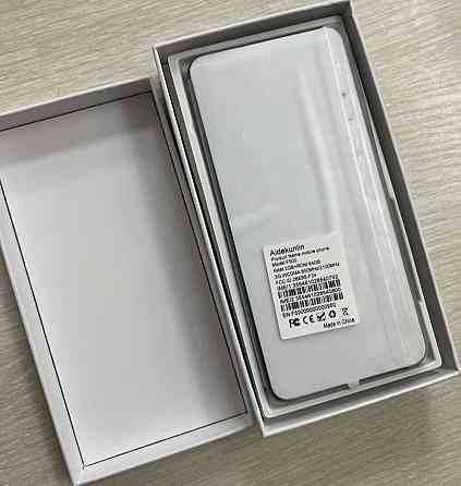 Новий смартфон f500 Київ