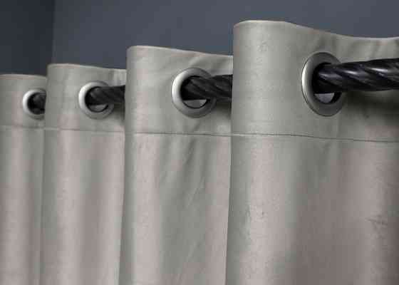 Комплект штор на люверсах VR-Textil Оксамит № 1657ш Сатин 150х280 см 2 шт (37-0231) Киев