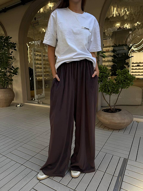 Жіночі базові об'ємні штани в стилі оверсайз турецький велюр Шоколад Одеса - фото 2