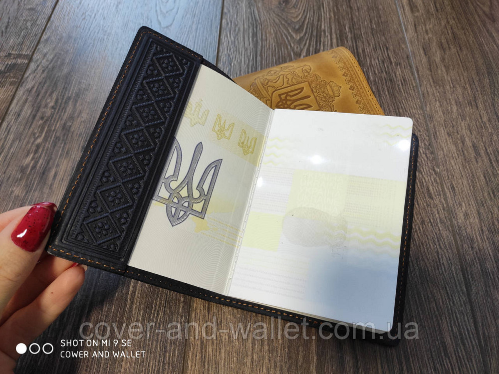 Шкіряна обкладинка на паспорт України з тризубом синього кольору ST Київ - фото 7