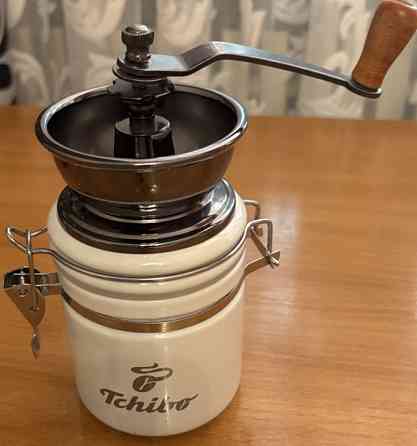 Кавомолка ручна керамічна. Київ