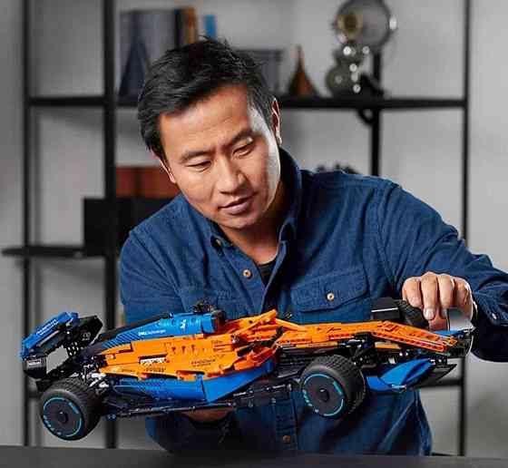 Конструктор машика  Technic Гоночний автомобіль McLaren F-1 (1434 деталей)маштаб 1:8 Макларен  жовта Киев