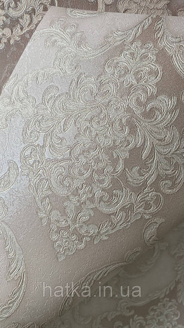 Шпалери метрові вінілові на флізеліні Sintra Classic класика вензель структурні сріблястий бежевий 406427 Київ - фото 4