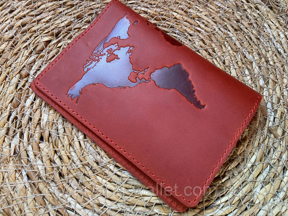 Обкладинка на паспорт з тисненням карта світу з вінтажної шкіри червоного кольору ST Leather Київ - фото 7