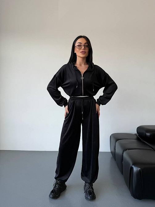 Жіночий стильний повсякденний велюровий костюм двійка Одеса - фото 10