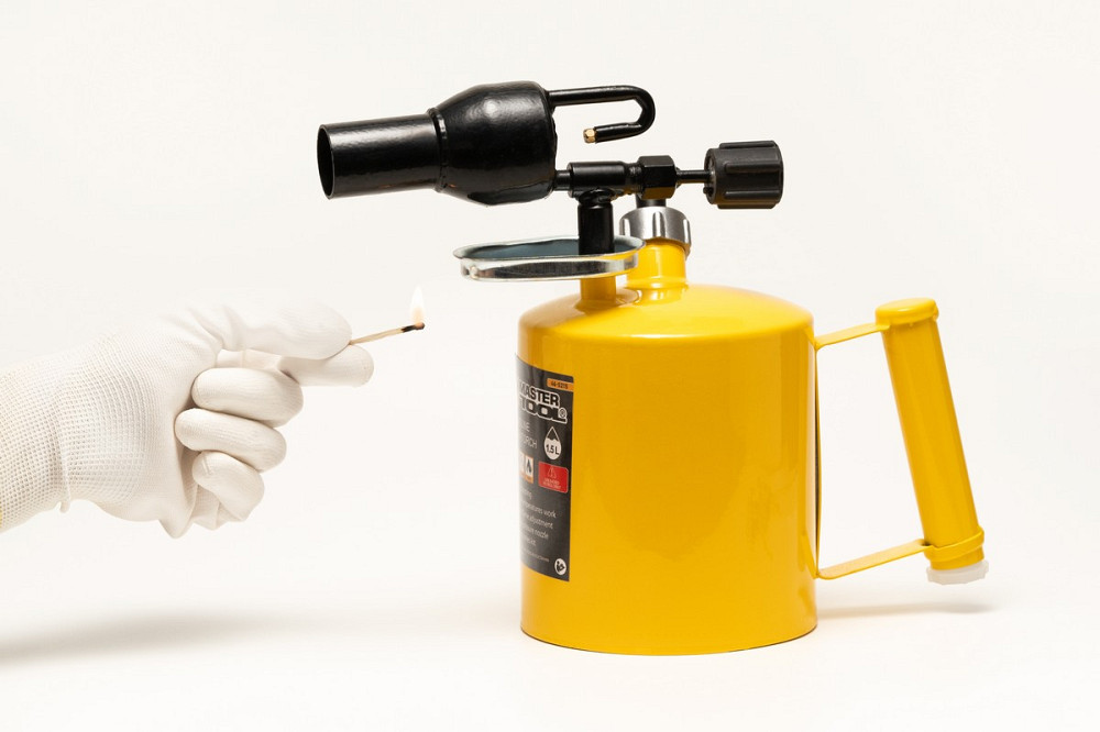 MASTERTOOL Лампа паяльна бензинова MASTERTOOL 1.5 л 1100°С 32 мм 1200 г/год 0.25 МПа 44-5215 Київ - фото 5