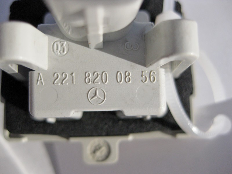 Mercedes-Benz  A2218200856 Плафон підсвічування номера світлодіодний C-Class W205 E-class W212 C-Class Estate S204 C-Class W204 C-Class Coupe C204 CL  Одесса - изображение 5