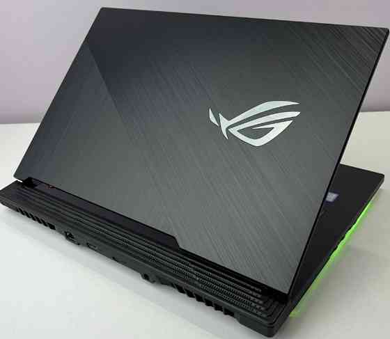 ASUS ROG STRIX RTX 2060 6Gb 115W i7-9750H 120Hz RAM 16 Gb SSD 512Gb.Ноутбук Київ