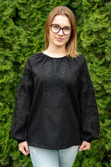 Вишиванка жіноча з довгим рукавом лляна, чорна топ Київ - фото 4
