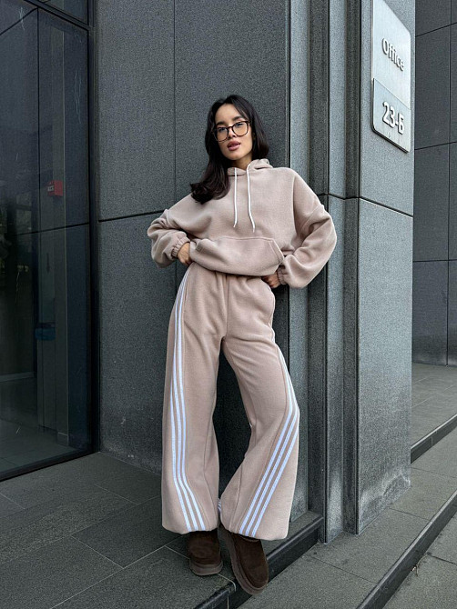 Женский теплый костюм двойка с лампасами из турецкого флиса Бежевый, 42/44 Одесса - изображение 3