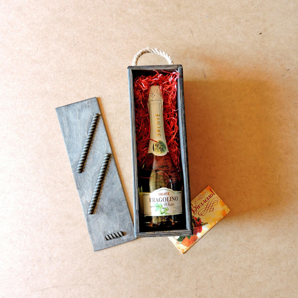 Подарочная коробка 