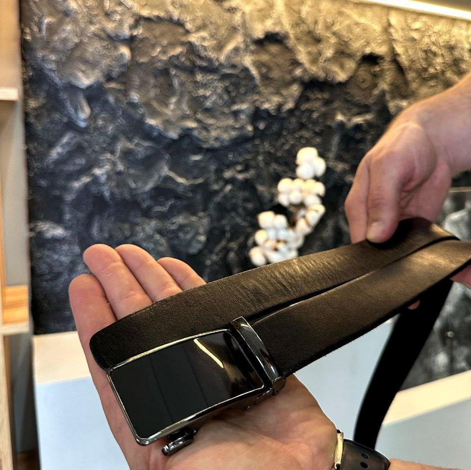 Мужской кожаный ремень с пряжкой автомат 3733 Каменское - изображение 2