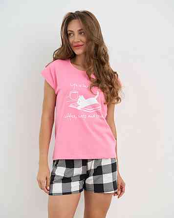 Жіноча піжама комплект із шортиками в карту — Кава, котики та книги Nicoletta 60244 S, Червоний, Рожевий, Жовтий Київ