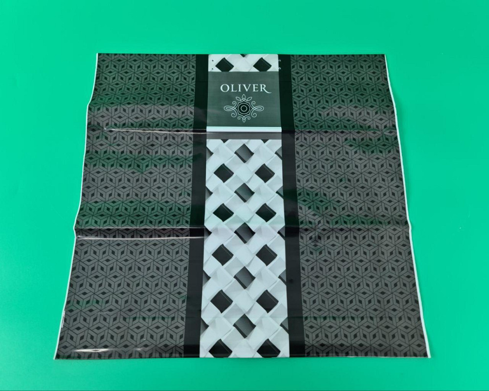 Полиэтиленовый пакет (40х40) с пластиковой ручкой  