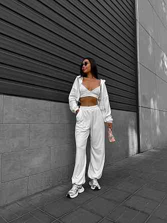 Жіночий костюм трійка: кофта топ і штани велюр Одеса