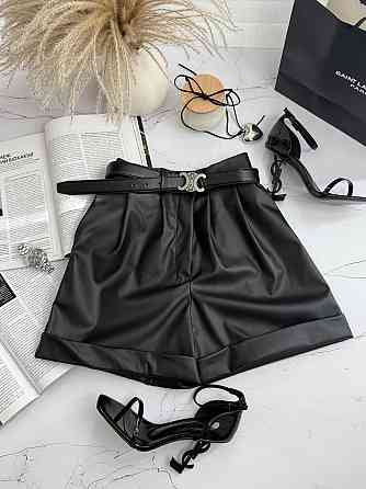 Жіночі базові короткі шорти з екошкіри Одеса