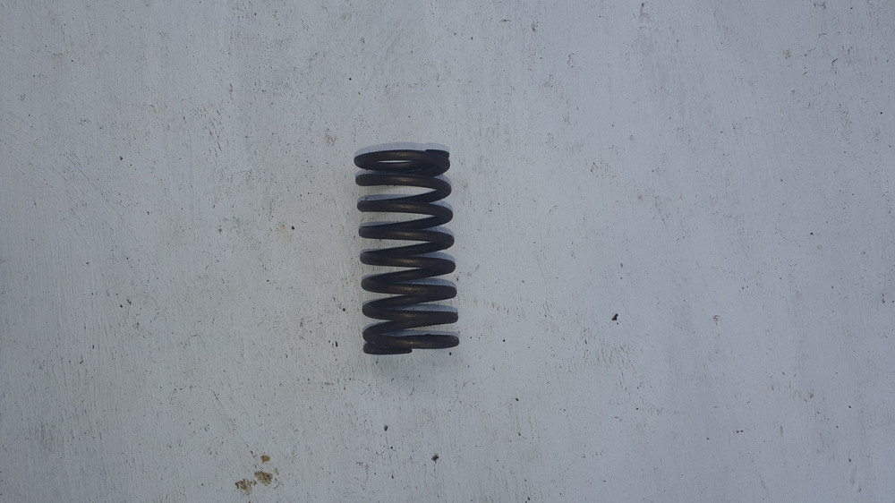 Пружина клапана внутренняя ЯМЗ. СССР. Харьков - изображение 1