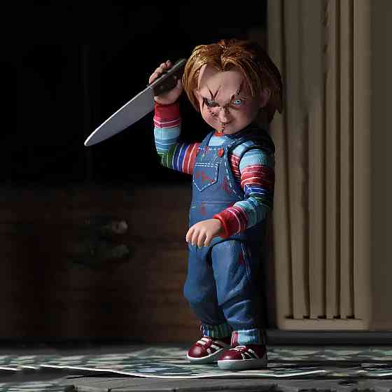 NECA Лялька Чакі. Фігурка із фільму Чакі. Іграшка Chucky. Чаки із змінними аксесуарами 10 см Київ