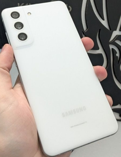 Смартфон: Samsung Galaxy S21 FE White 6/128Gb. Neverlock. Київ - фото 7