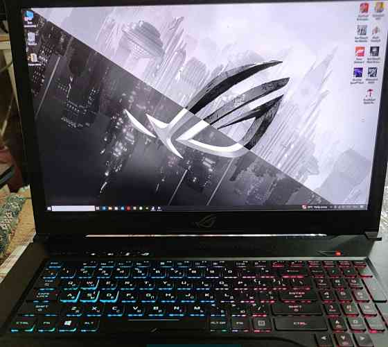 Ноутбук: ASUS ROG Strix 17 GL703GE/ 17.3" / i7-8750H / GTX 1050Ti / 16/256Gb. 1TB. Київ