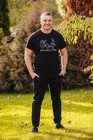 Футболка з вишивкою "Доброго вічора мі з Україні", для дітей і дорослих топ чорна Крохатушка одяг Київ