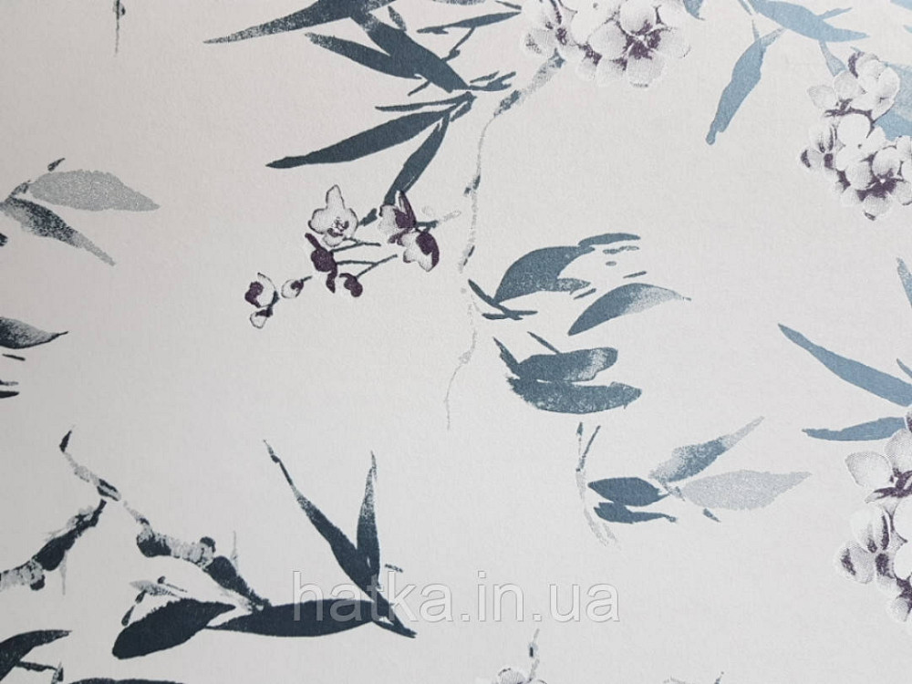 Обои флизелиновые  Khroma LAV402 LA VIE EN ROSE светло серые ветки серебряные  цветы белые Киев - изображение 3