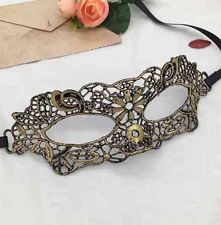 Ажурна маска для обличчя one size золотистий Київ