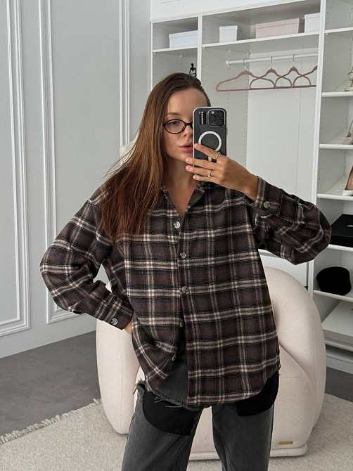 Женская оверсайз рубашка в клетку на пуговицах турецкая фланель-байка 100% хлопок Шоколад Одесса - изображение 4